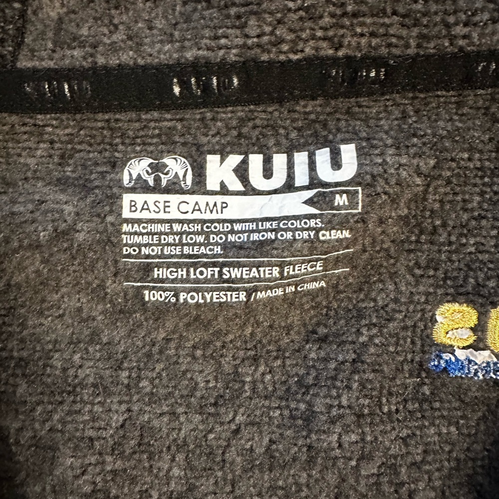 KUIU women’s base camp hoodie zip front - Picture 3 of 9